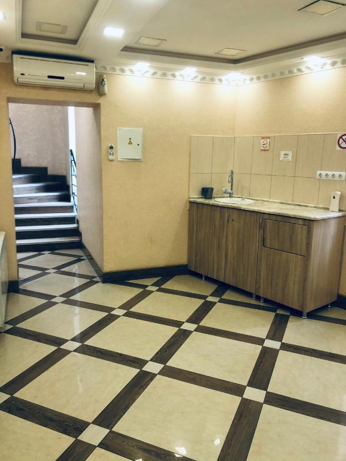 Hotel Imperial Umań Zewnętrze zdjęcie