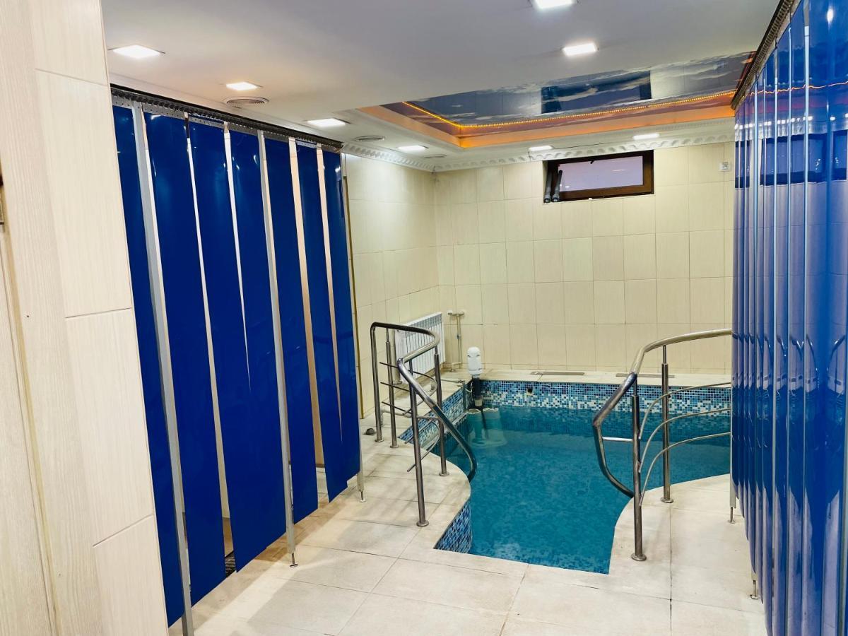 Hotel Imperial Umań Zewnętrze zdjęcie